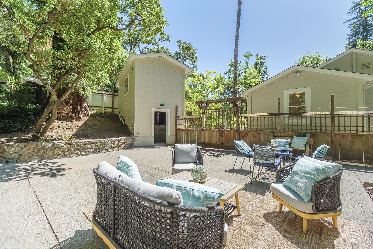 139 Scenic Road Fairfax, CA 94930 - Photo 31 of 47