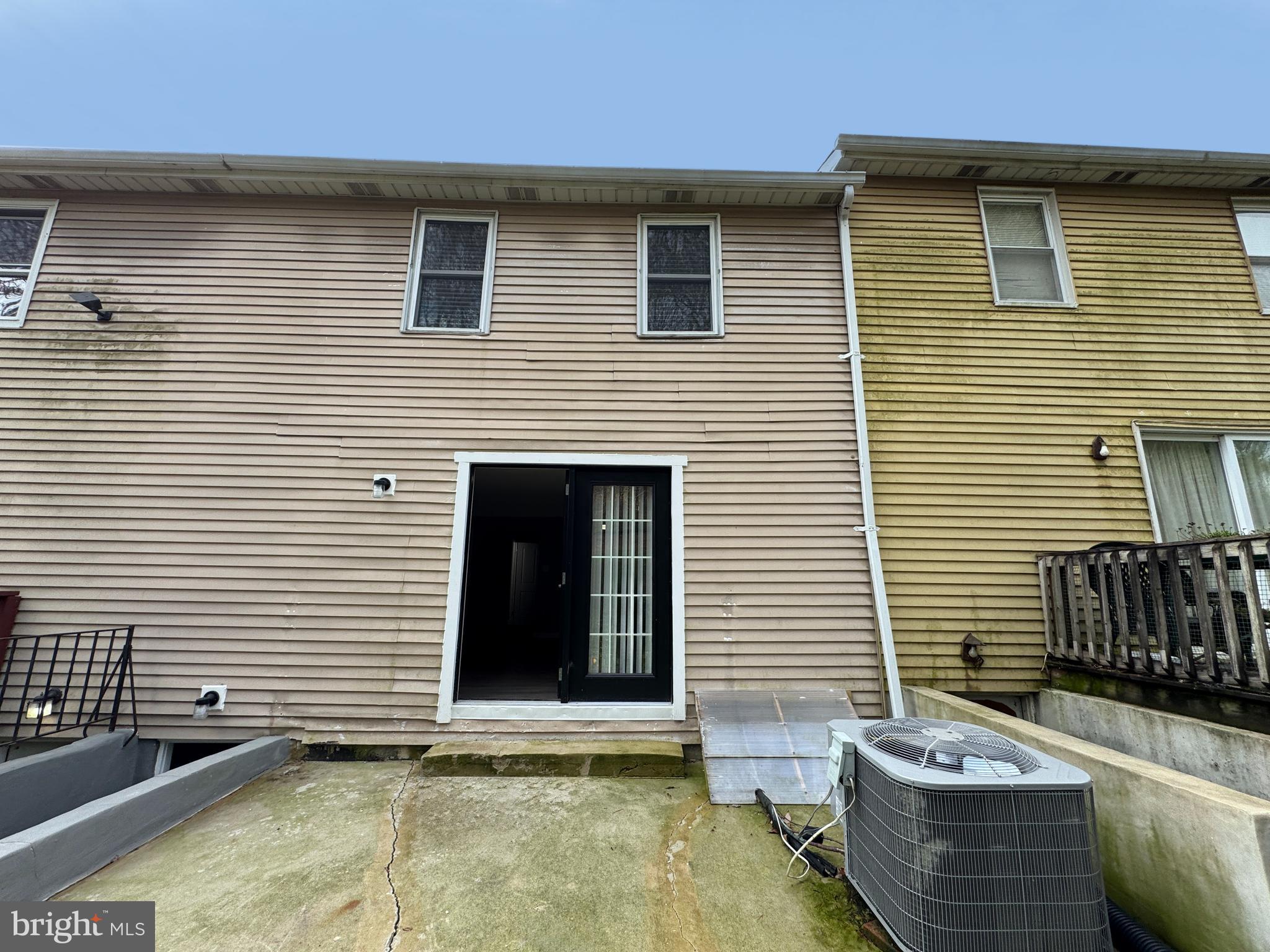 9226 Throgmorton Road Baltimore, MD 21234 - Photo 13 of 30 Rear