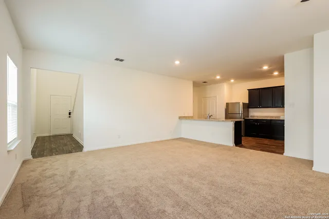 $1,945 | 818 Shady, New Braunfels, TX 78132