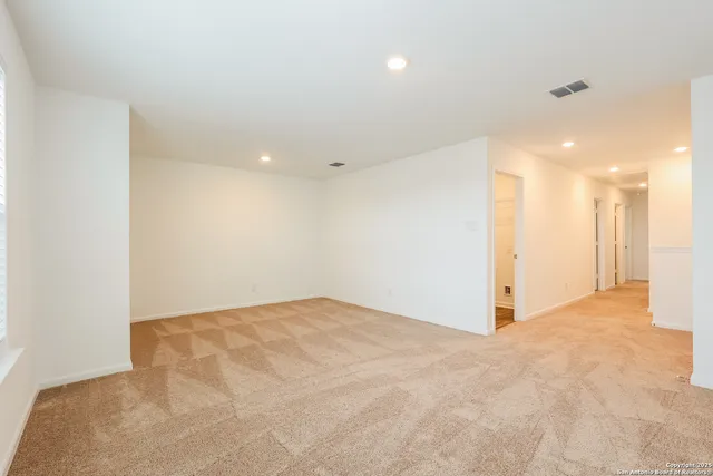 $1,945 | 818 Shady, New Braunfels, TX 78132