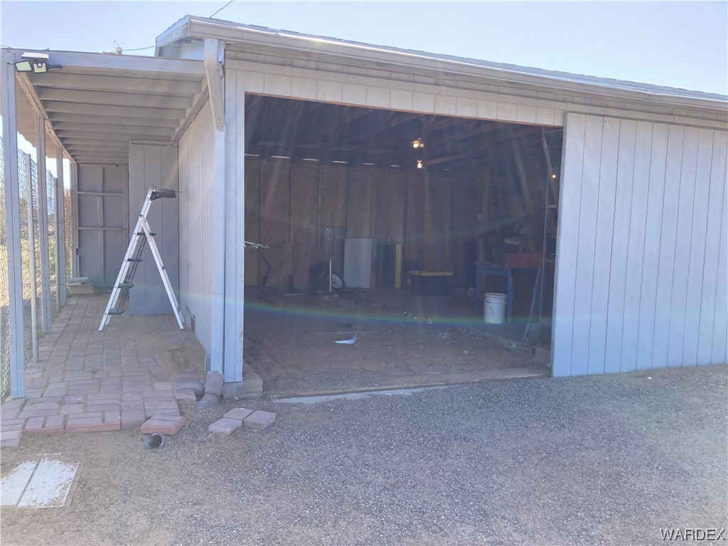 990 South La Osa Road Golden Valley, AZ 86413 - Photo 64 of 91