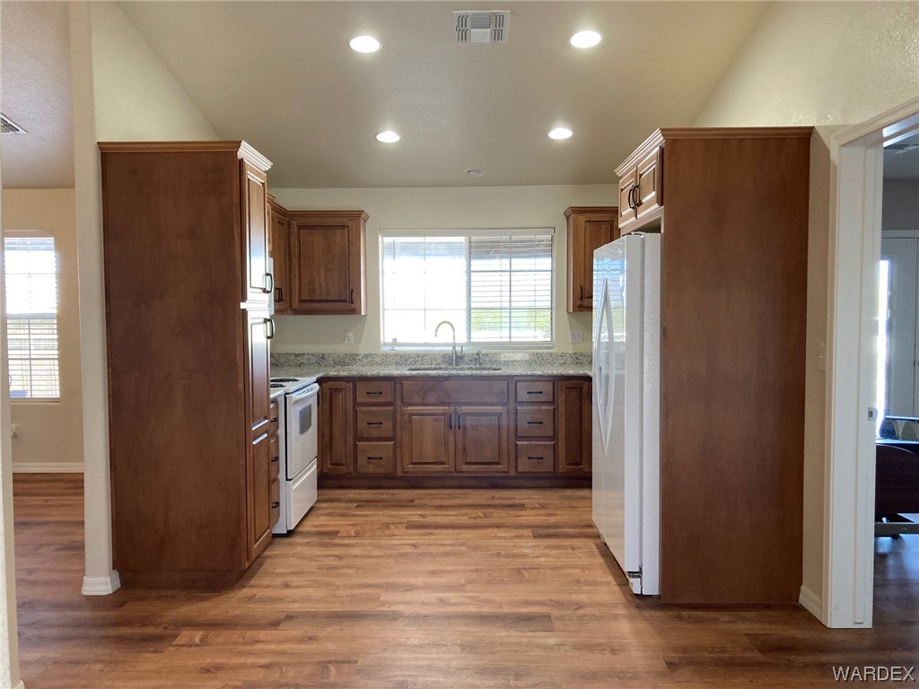 990 South La Osa Road Golden Valley, AZ 86413 - Photo 7 of 91