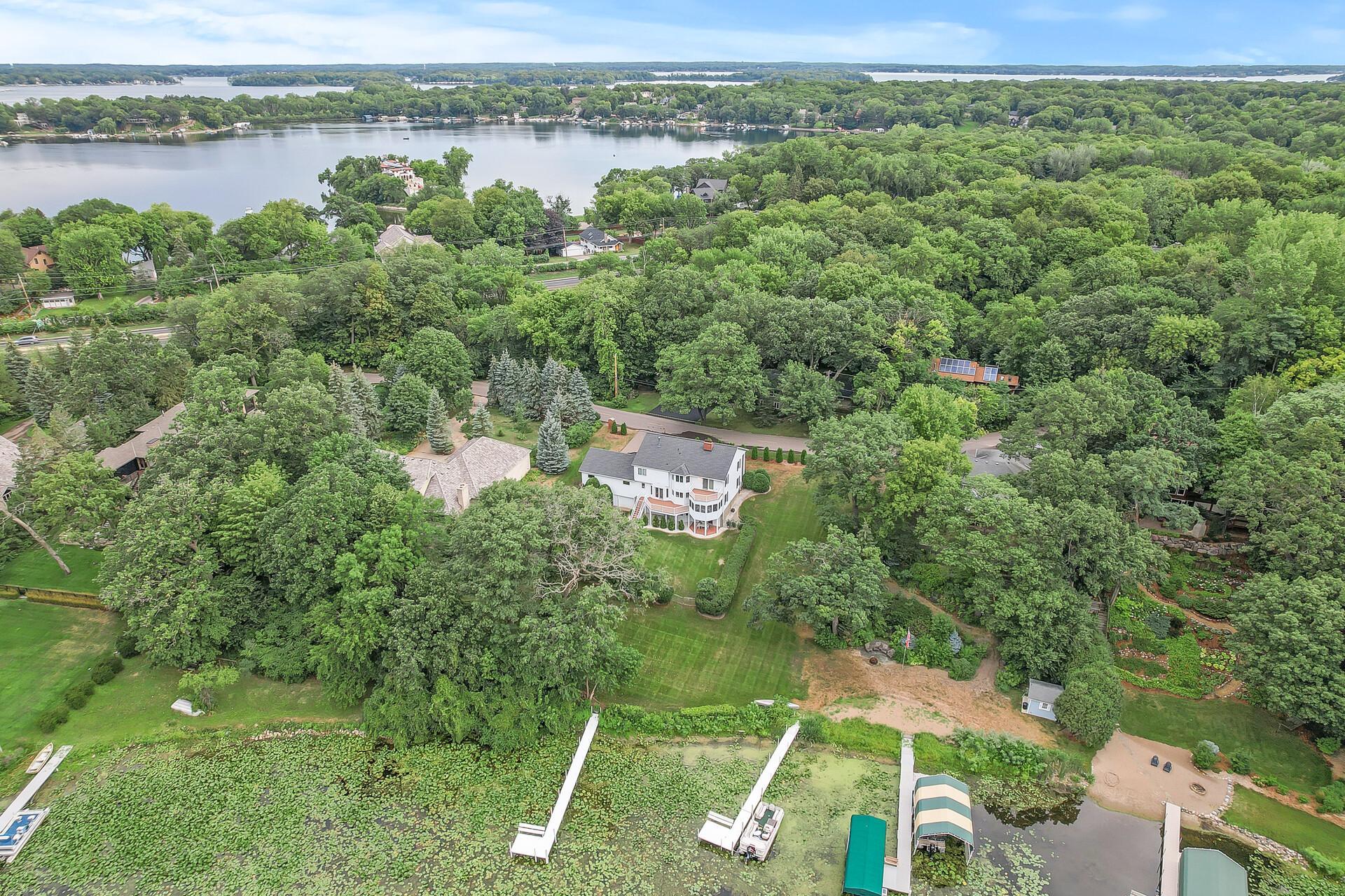 21035 Radisson Road Shorewood, MN 55331 - Photo 15 of 74