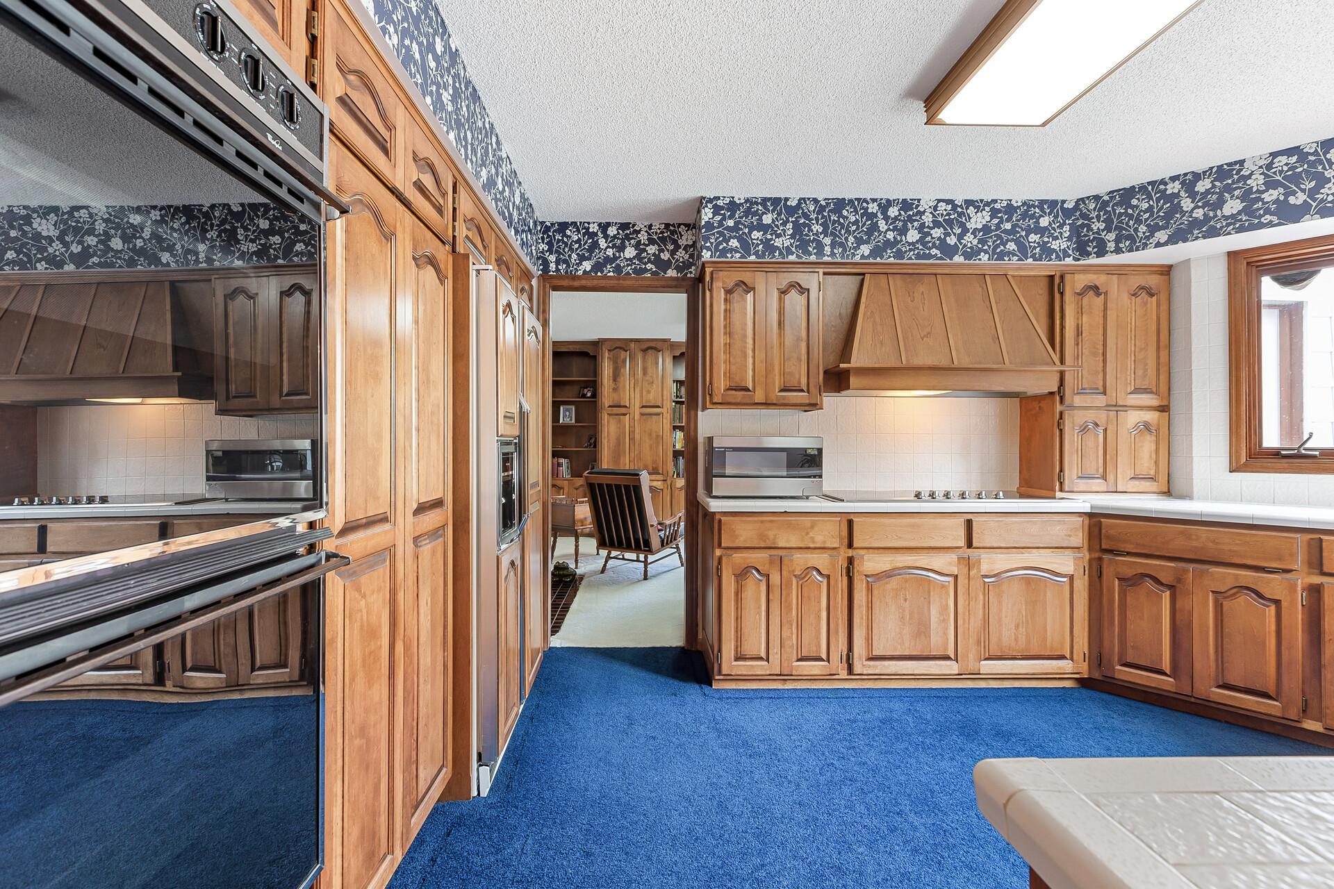 21035 Radisson Road Shorewood, MN 55331 - Photo 23 of 74