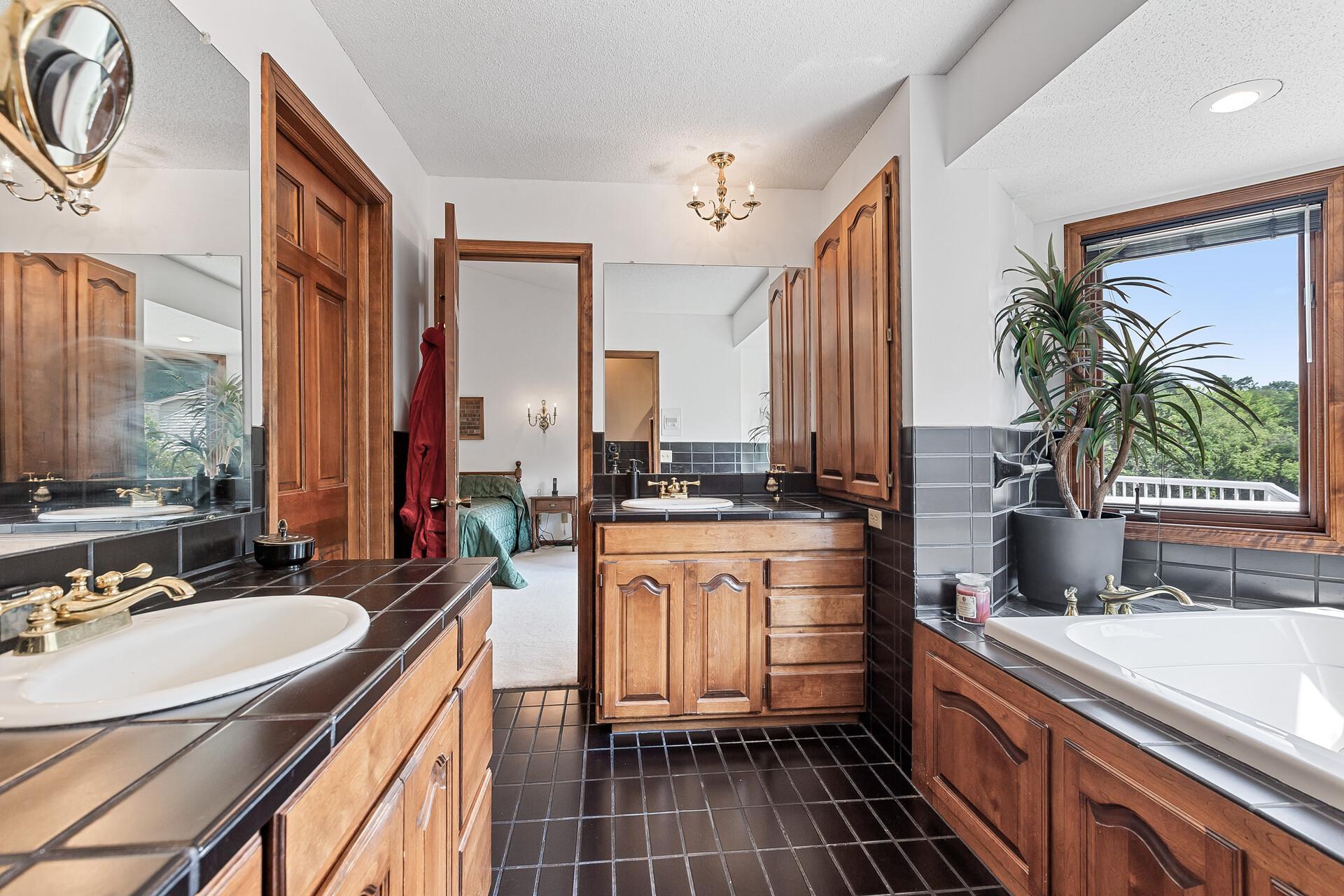 21035 Radisson Road Shorewood, MN 55331 - Photo 32 of 74