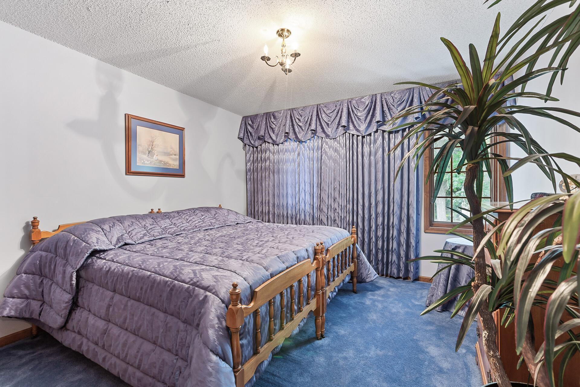 21035 Radisson Road Shorewood, MN 55331 - Photo 38 of 74