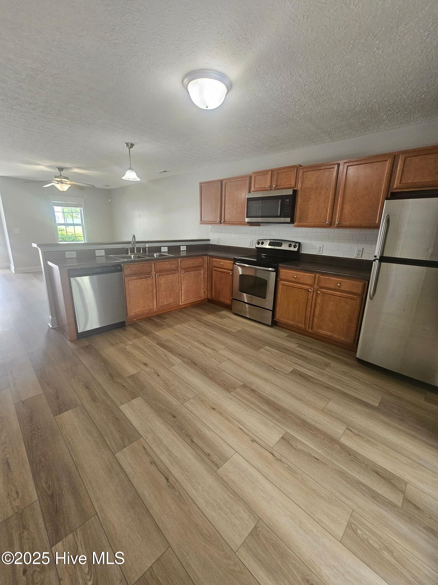 515 Cider Hill Road Jacksonville, NC 28546 - Photo 4 of 10