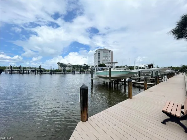 $3,500 | 12945 Vanderbilt Drive, Unit 402, Naples, FL 34110