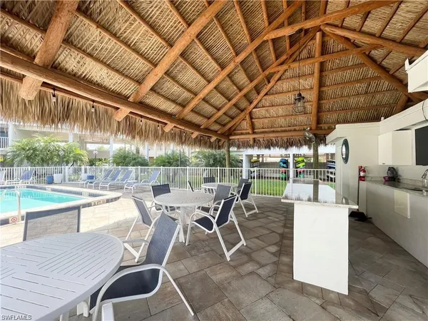 $3,500 | 12945 Vanderbilt Drive, Unit 402, Naples, FL 34110