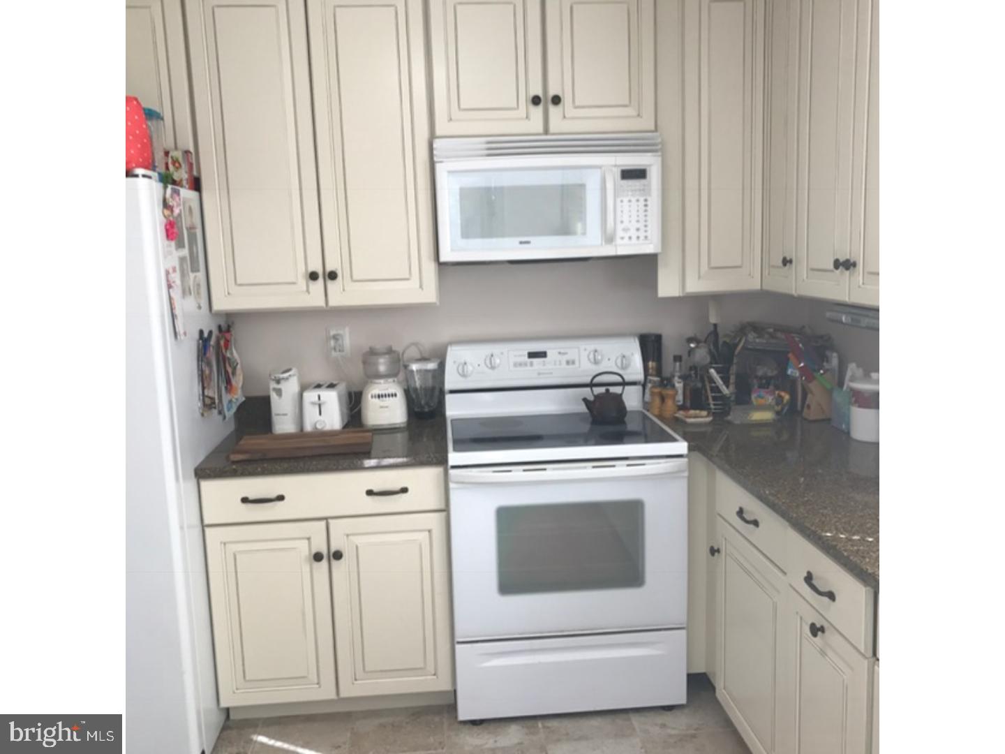 28 Windsor Road Southampton, NJ 08088 - Photo 10 of 23 Kitchen
