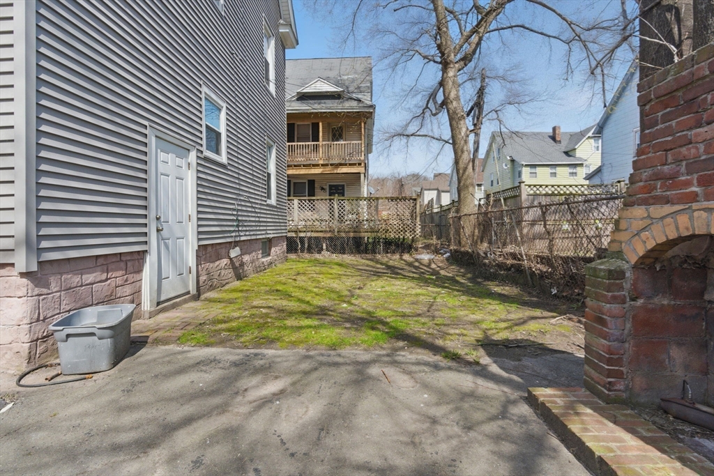 15 Rutledge Avenue Springfield, MA 01105 - Photo 3 of 41 Gallery Image 3