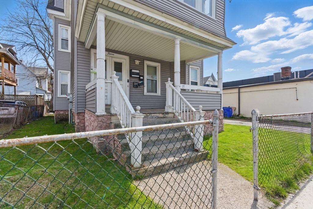 15 Rutledge Avenue Springfield, MA 01105 - Photo 4 of 41 Gallery Image 4