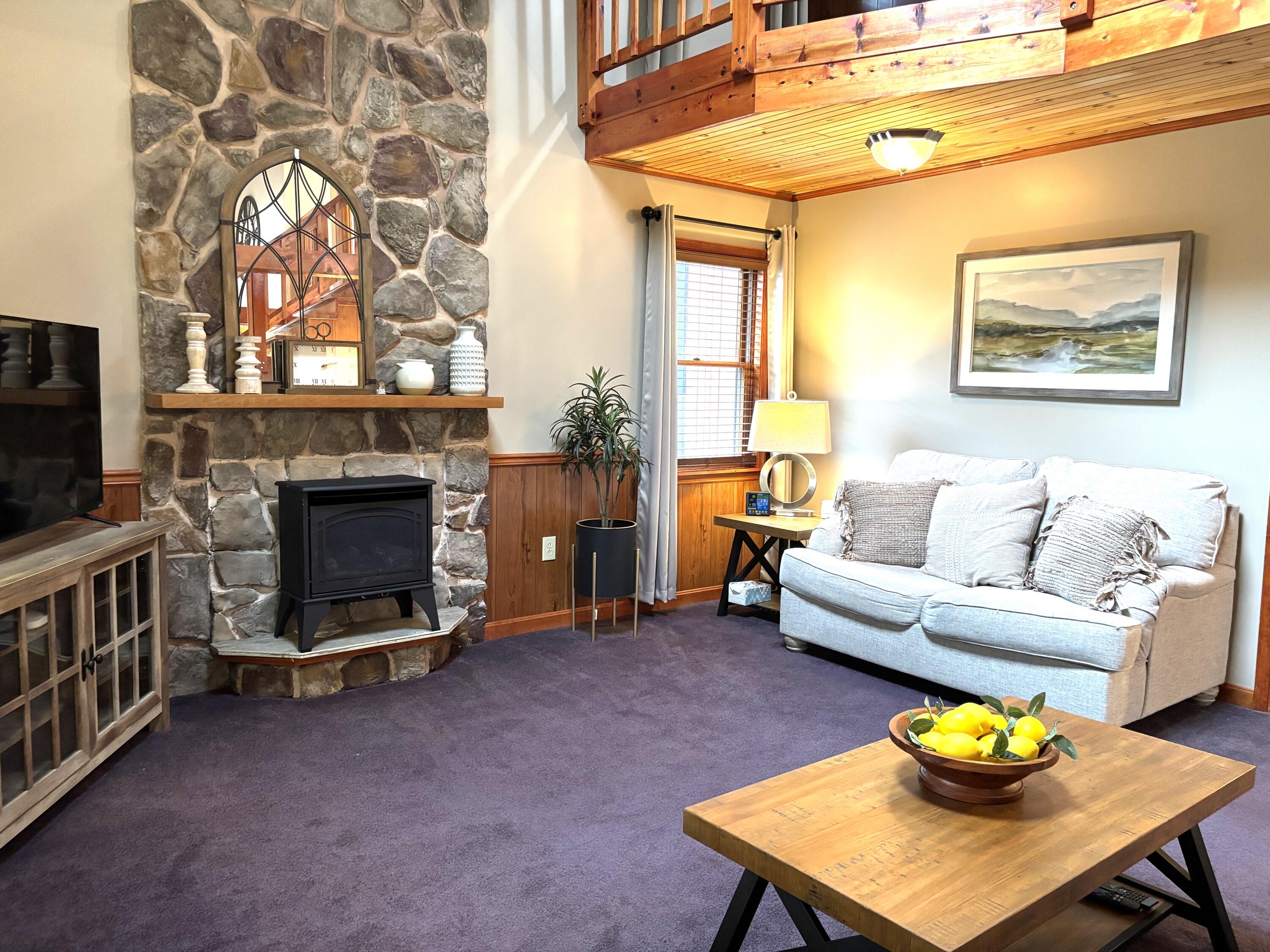 49 Algonkin Road Jim Thorpe, PA 18229 - Photo 17 of 45 living room