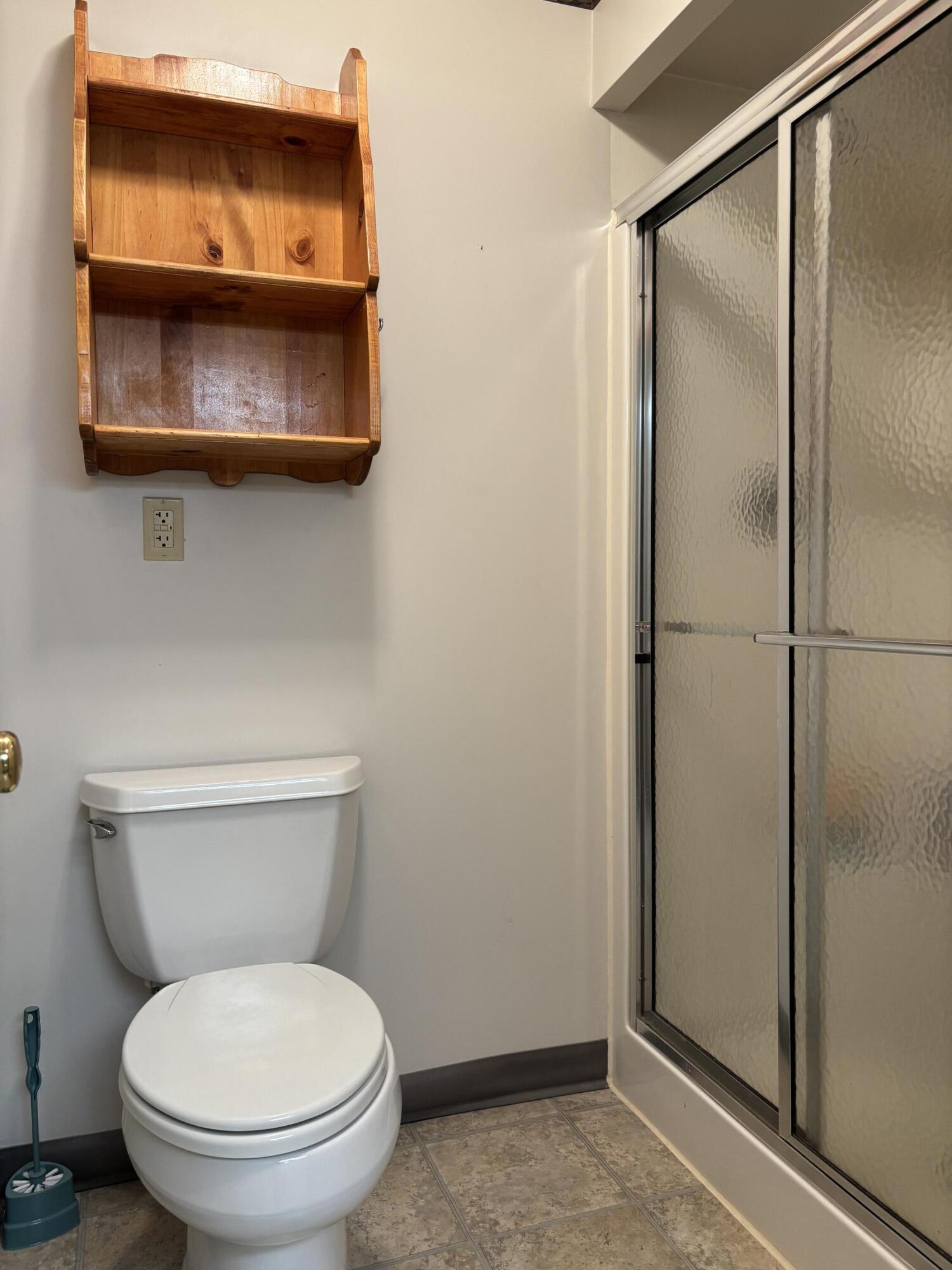 49 Algonkin Road Jim Thorpe, PA 18229 - Photo 33 of 45 jack & jill bath 2nd Fl