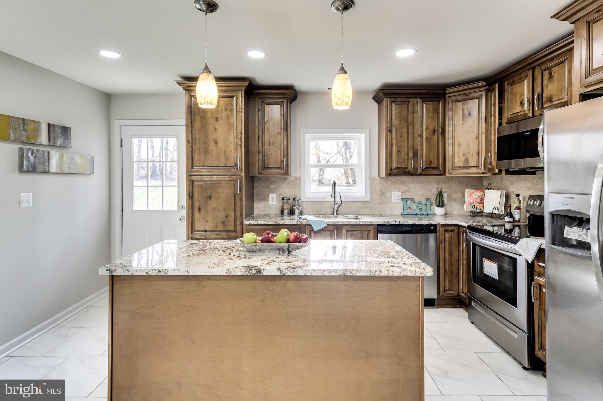 8435 Edgewood Church Road Frederick, MD 21702 - Photo 6 of 34 Custom Designed kitchen cabinets