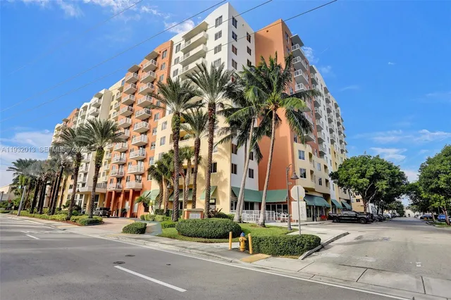 $2,850 | 18800 Northeast 29th Avenue, Unit 403, Aventura, FL 33180