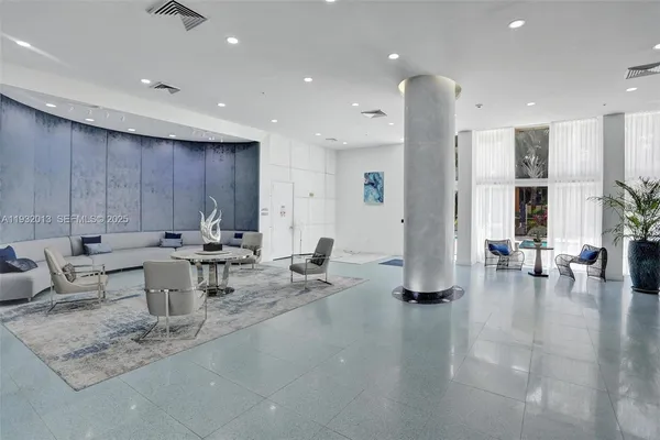 $2,850 | 18800 Northeast 29th Avenue, Unit 403, Aventura, FL 33180