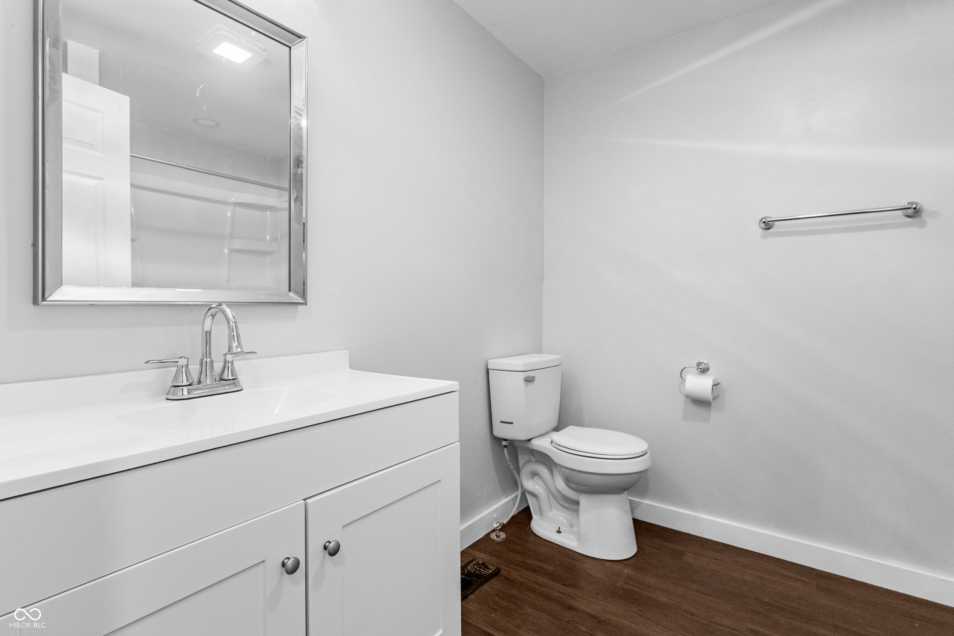 2035 10th Street Columbus, IN 47201 - Photo 14 of 33