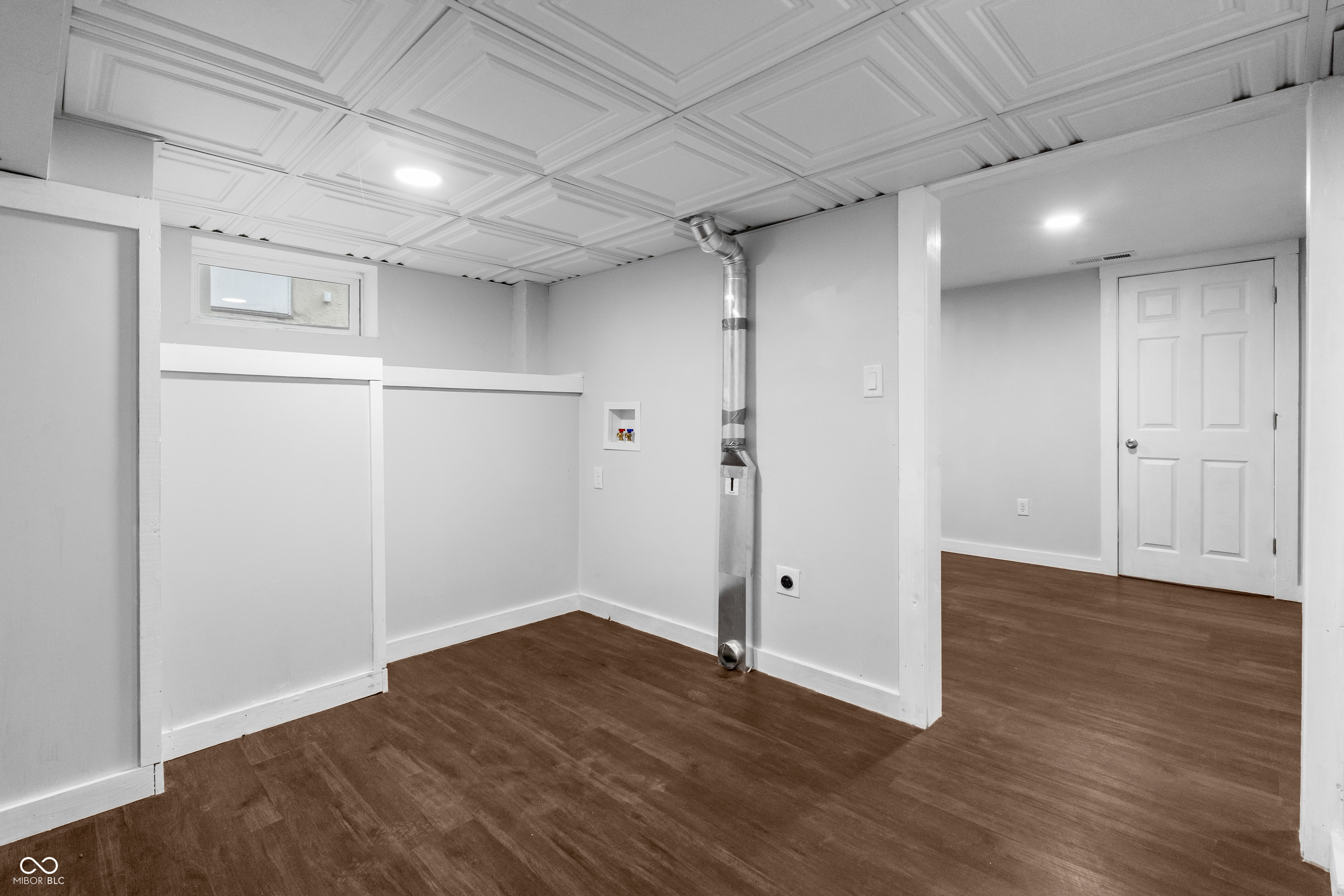 2035 10th Street Columbus, IN 47201 - Photo 29 of 33