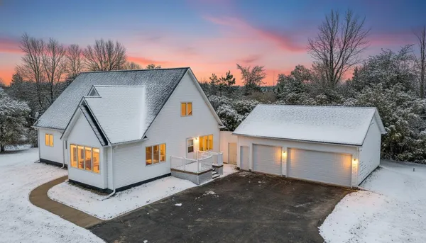 $3,000 | 23865 County Road 10, Loretto, MN 55357