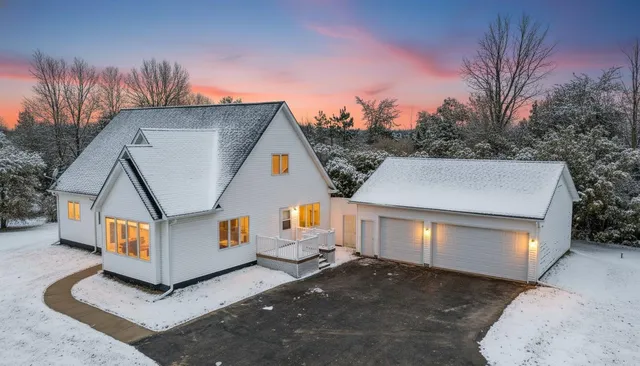 $3,000 | 23865 County Road 10, Loretto, MN 55357