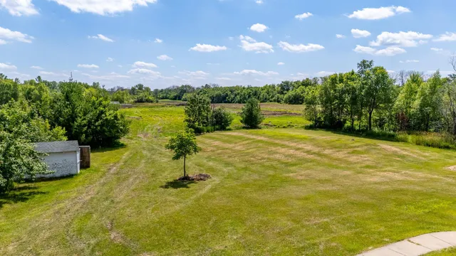 $3,000 | 23865 County Road 10, Loretto, MN 55357