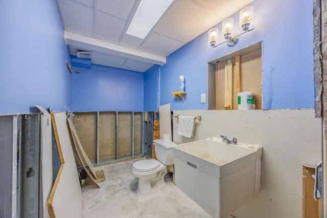 $3,000 | 23865 County Road 10, Loretto, MN 55357