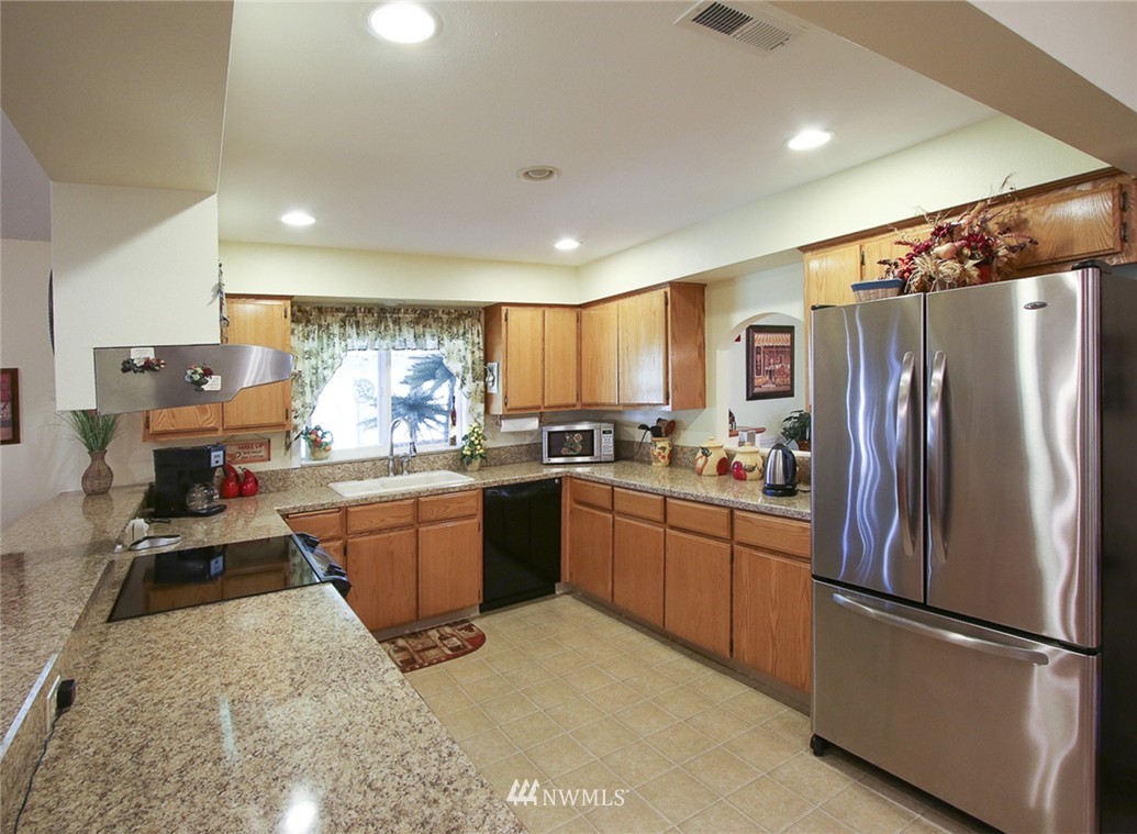2819 Northeast 299th Street Ridgefield, WA 98642 - Photo 5 of 25