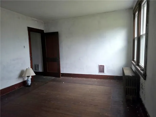 $75,000 | 1674 Lincoln Way, White Oak, PA 15131