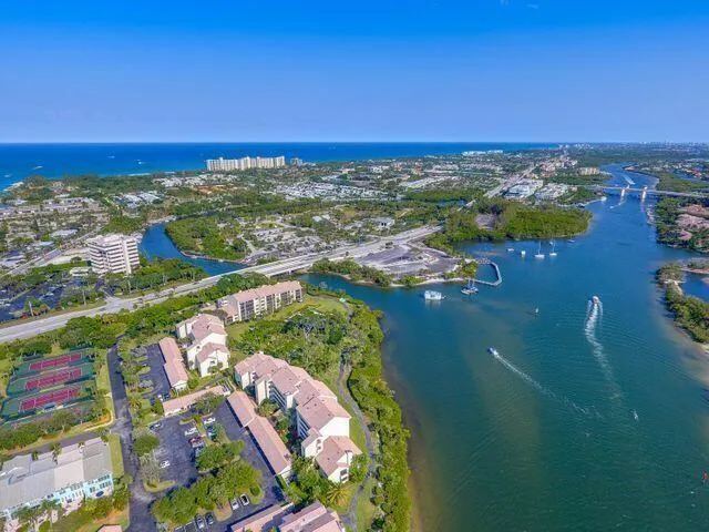 a view of a lake in a city