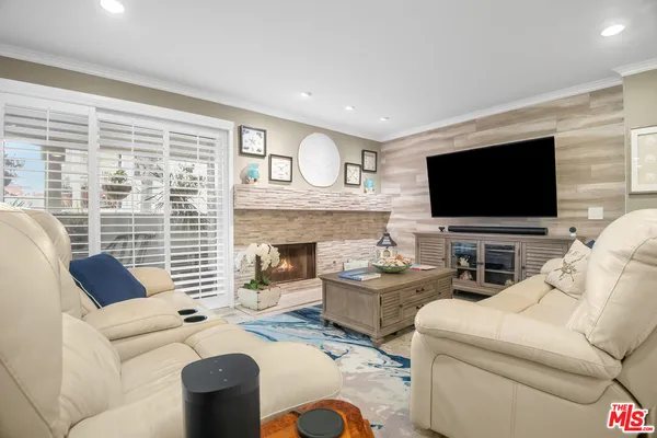 $925,000 | 4445 Antigua Way, Oxnard, CA 93035