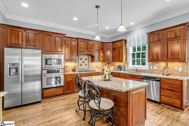 $899,900 | 31 Allegheny Run, Simpsonville, SC 29681