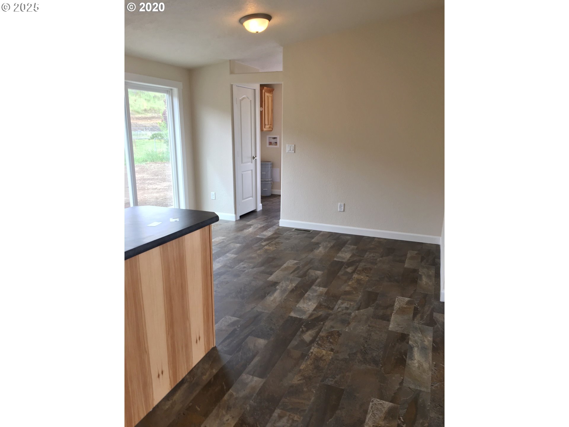 3092 Southwest River View Drive Pendleton, OR 97801 - Photo 3 of 20