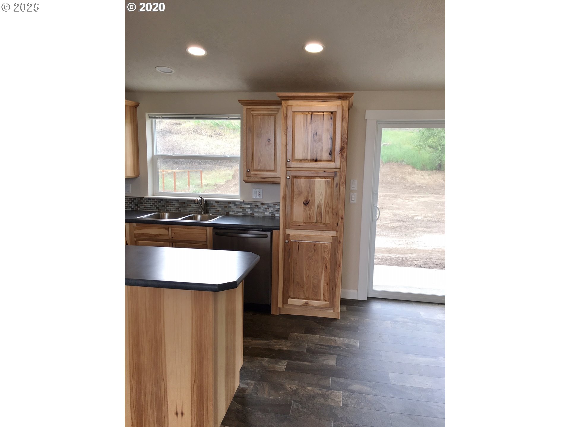 3092 Southwest River View Drive Pendleton, OR 97801 - Photo 5 of 20