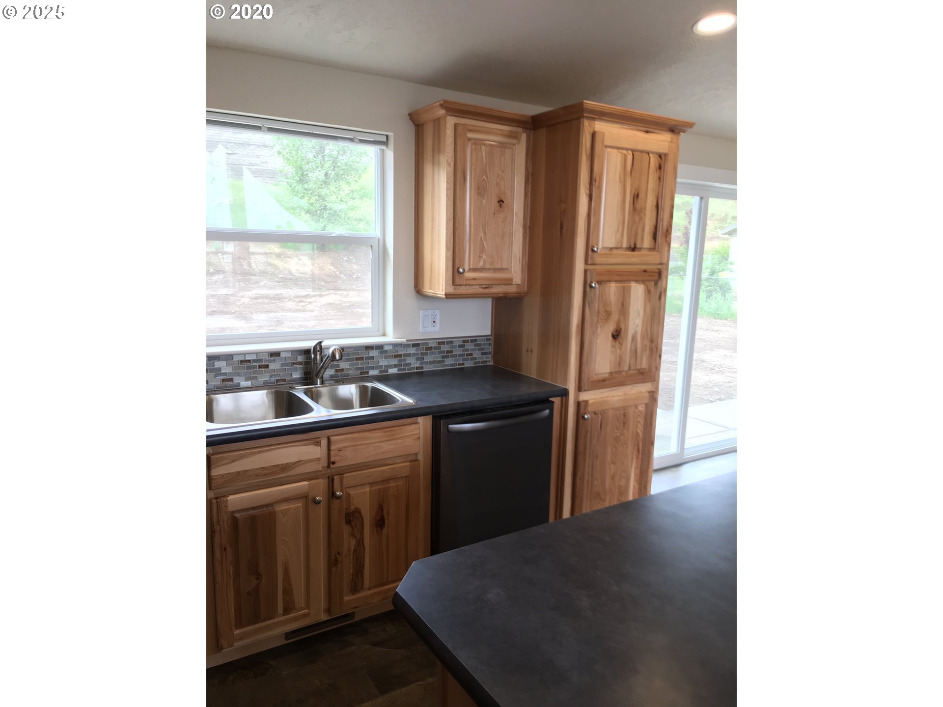 3092 Southwest River View Drive Pendleton, OR 97801 - Photo 6 of 20