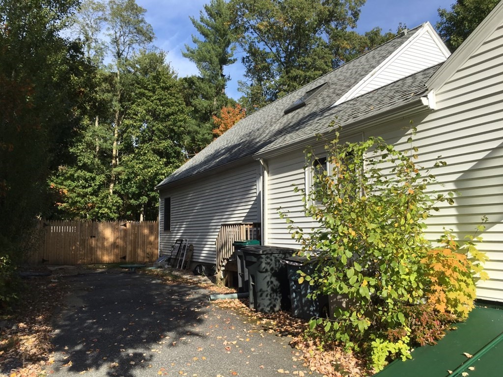7 Marshall Road Natick, MA 01760 - Photo 4 of 31 Gallery Image 4