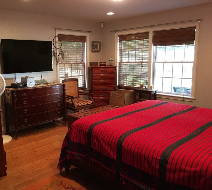 7 Marshall Road Natick, MA 01760 - Photo 9 of 31 Gallery Image 9