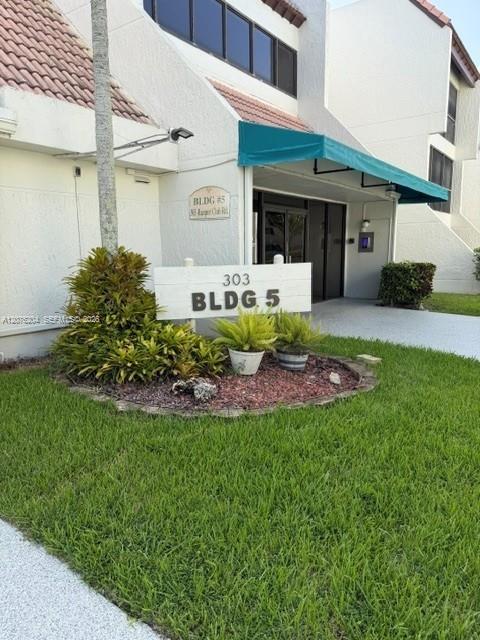 303 Racquet Club Road, Unit 309 Weston, FL 33326 - Photo 1 of 21 Gallery Image 1