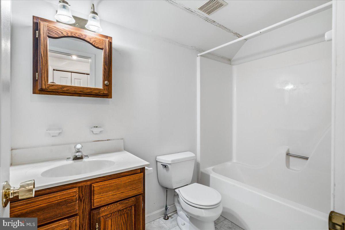 3508 Bittle Road Myersville, MD 21773 - Photo 27 of 44 Upstairs Full Bath