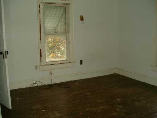 908 Oak Street Springfield, OH 45505 - Photo 2 of 7