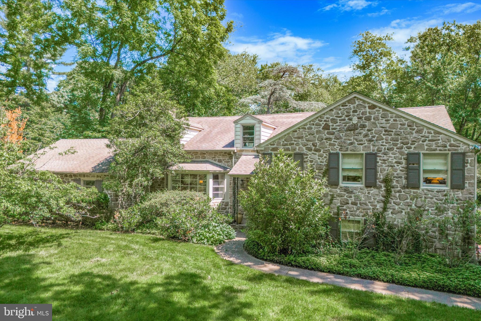 1451 Meadowbrook Road Jenkintown, PA 19046 - Photo 34 of 43 a aerial view of a house