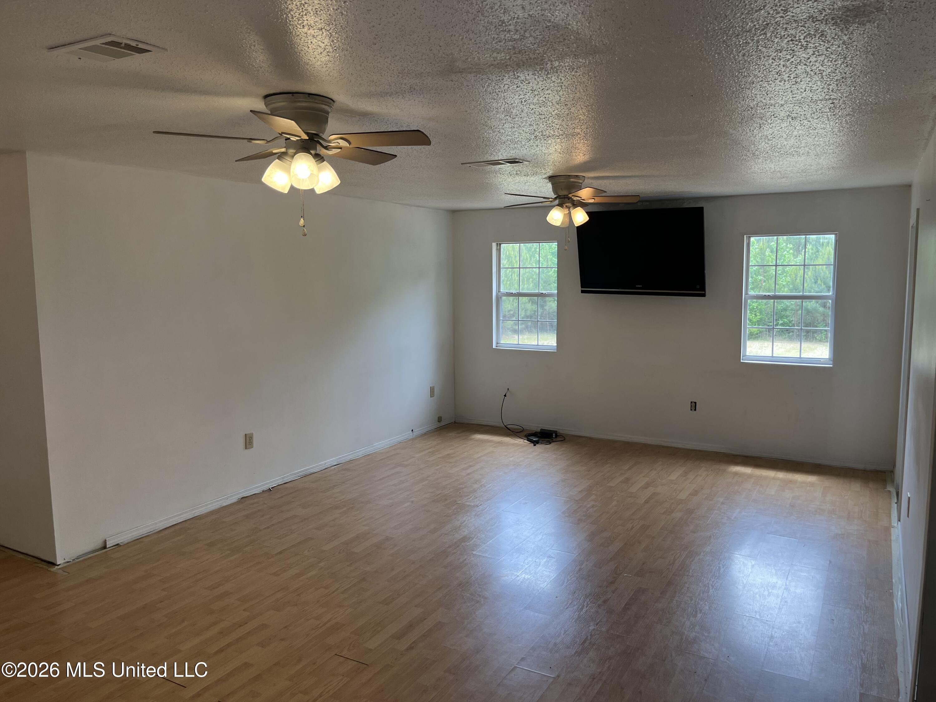 328 West Progress Road Prentiss, MS 39474 - Photo 2 of 18 IMG_8270