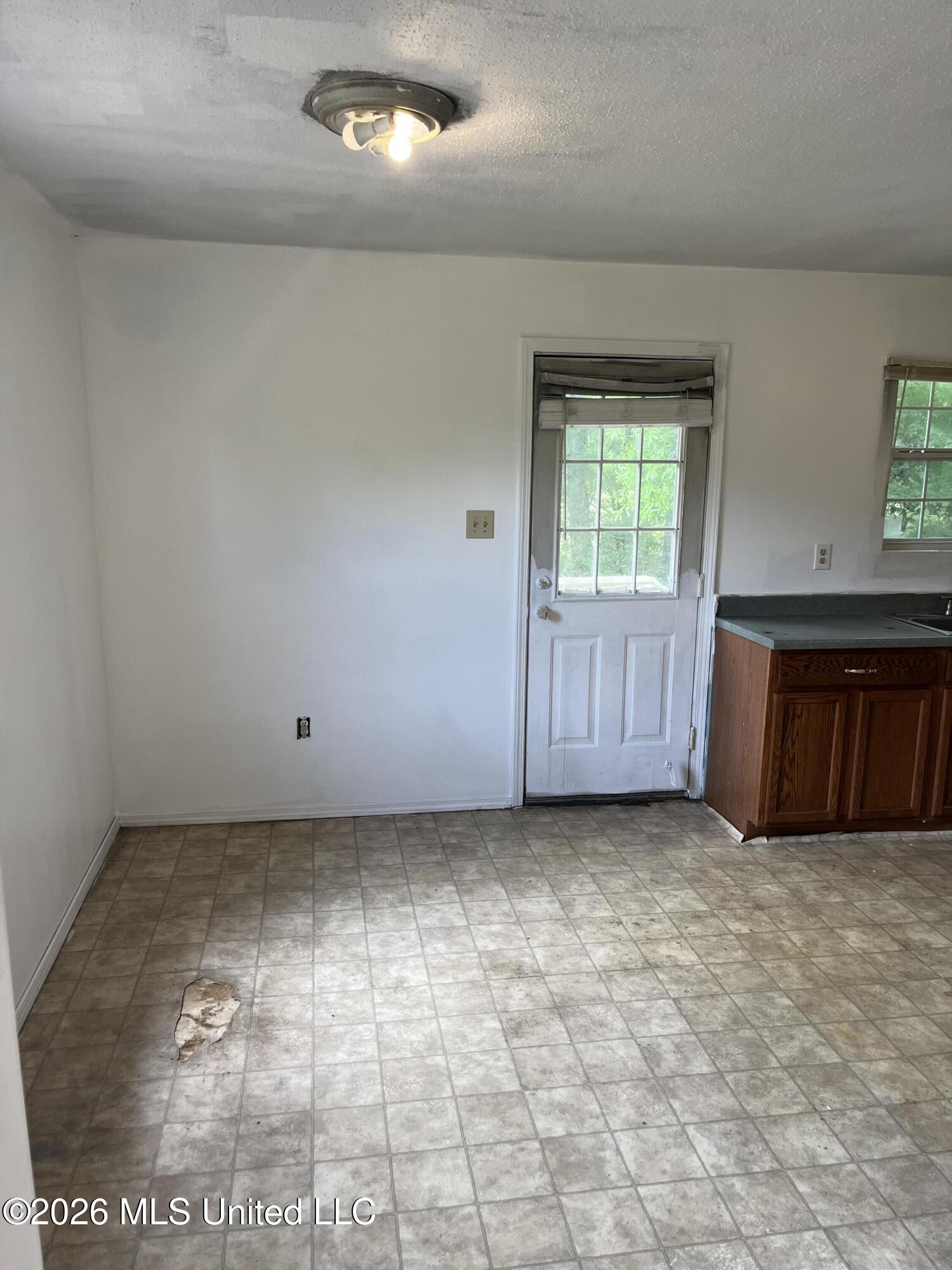 328 West Progress Road Prentiss, MS 39474 - Photo 7 of 18 IMG_8279