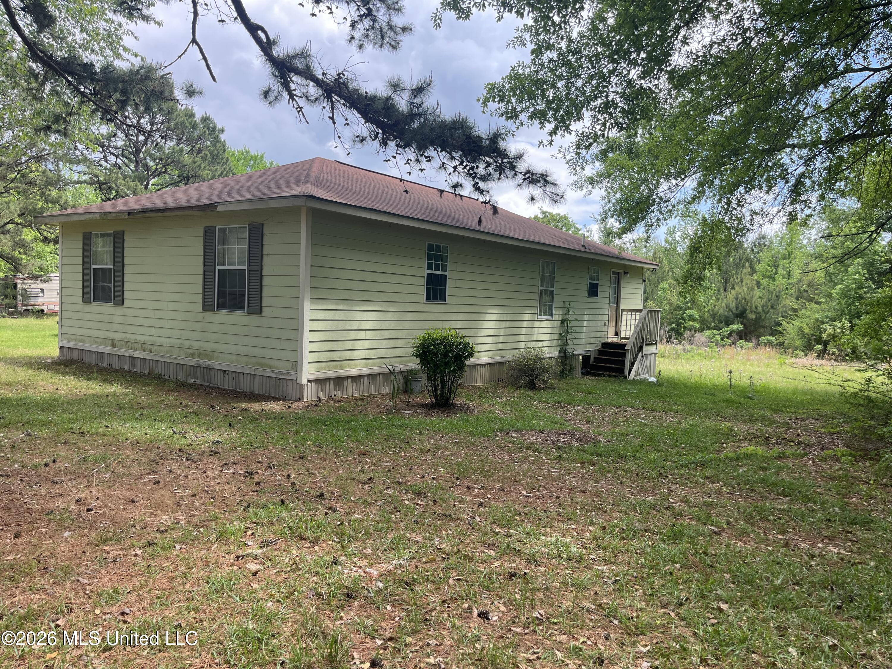 328 West Progress Road Prentiss, MS 39474 - Photo 9 of 18 IMG_8196