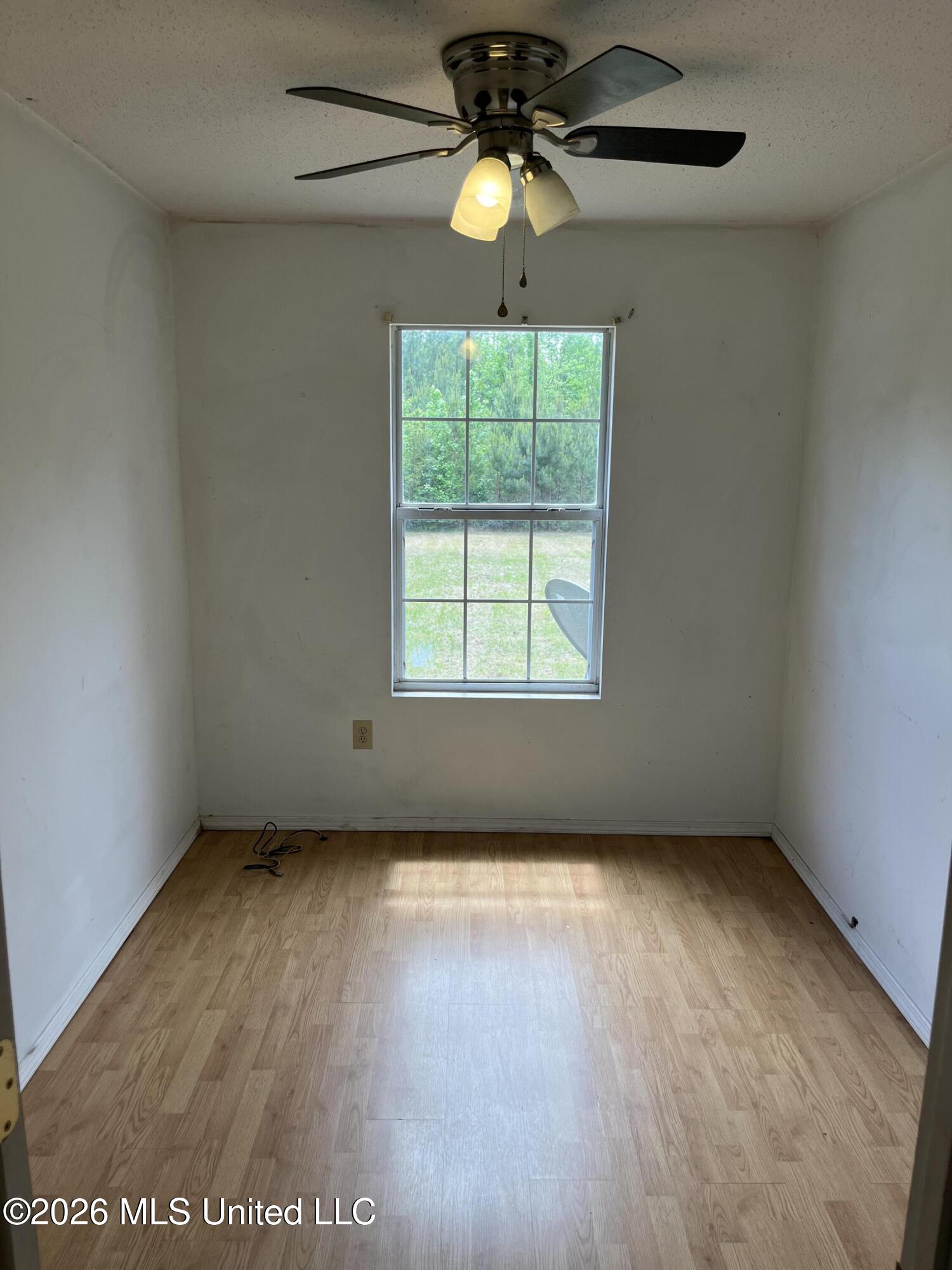 328 West Progress Road Prentiss, MS 39474 - Photo 9 of 18 IMG_8262