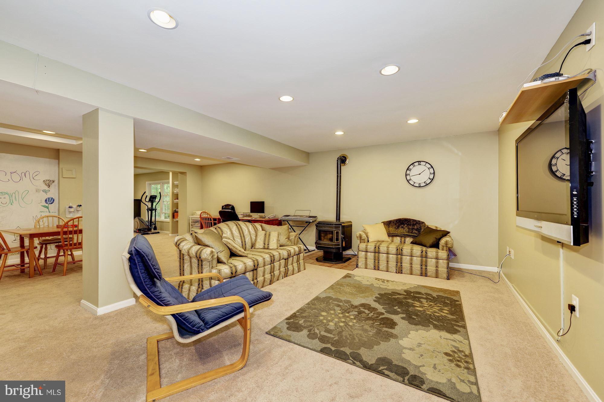 11603 Clipstone Lane Reston, VA 20191 - Photo 22 of 30 Basement