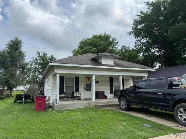 $69,900 | 819 East Kathleen Street, Sikeston, MO 63801