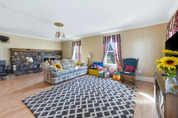 $224,900 | 203 North Main Street, Hudson, IN 46747