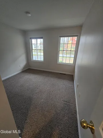 $2,100 | 2 Red Maple Lane, Unit A, Halfmoon, NY 12065