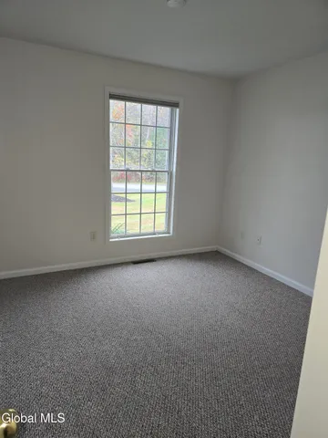 $2,100 | 2 Red Maple Lane, Unit A, Halfmoon, NY 12065